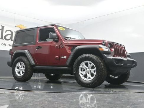 Used 2021 Jeep Wrangler Sport image 2