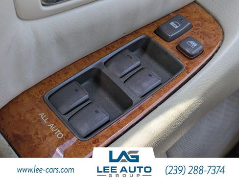Used 2001 Lexus LS 430 RWD image 18