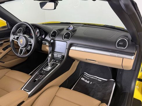 Certified 2022 Porsche 718 Boxster S image 18