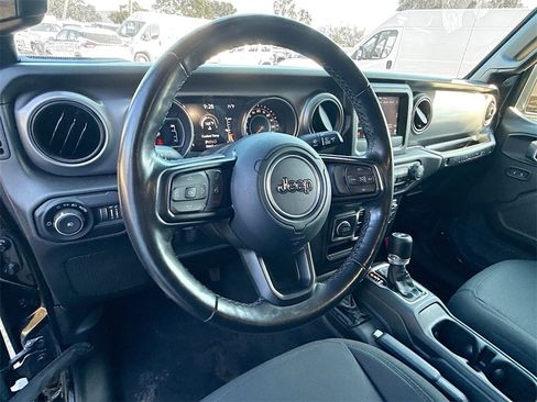 Used 2021 Jeep Wrangler Unlimited Sport S image 12