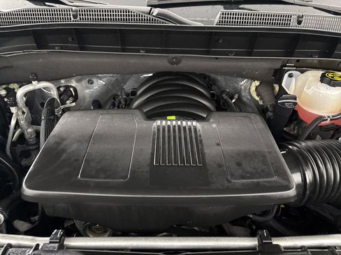 Used 2024 GMC Sierra 1500 SLE w/ Preferred Package image 30