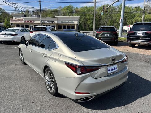 Used 2019 Lexus ES 350 w/ Accessory Package image 3