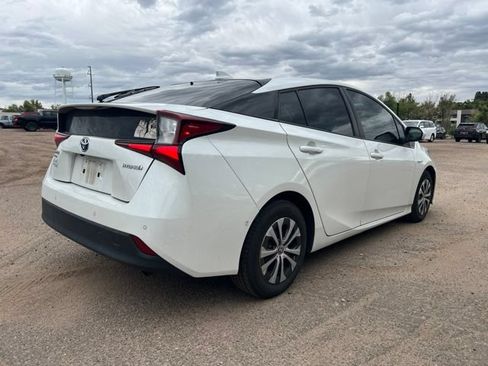Used 2022 Toyota Prius LE AWD/4WD image 4