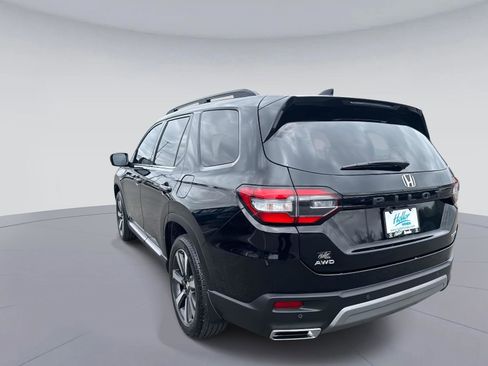 Certified 2023 Honda Pilot Touring image 6