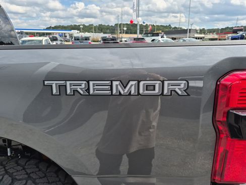 New 2026 Ford F250 Lariat w/ Tremor Off-Road Package image 8
