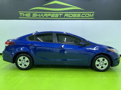 Used 2018 Kia Forte LX FWD image 11