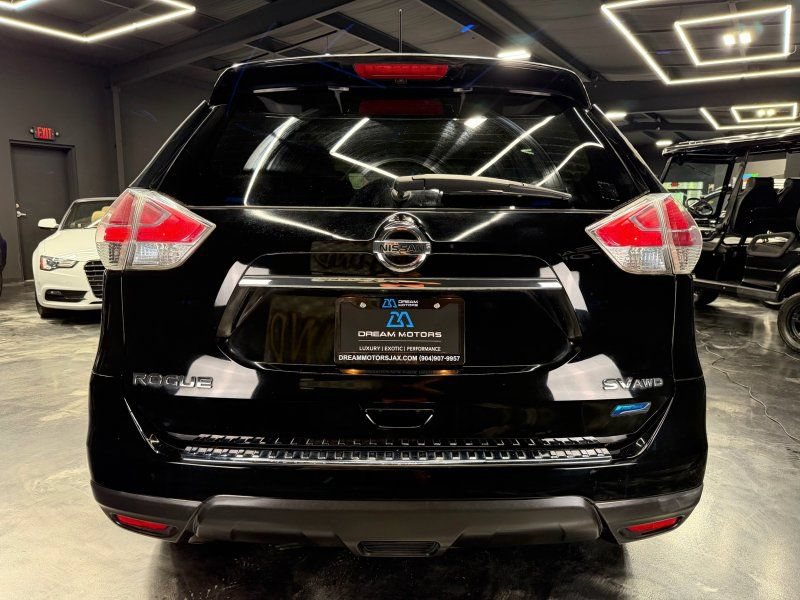 Used 2014 Nissan Rogue SV AWD/4WD image 6