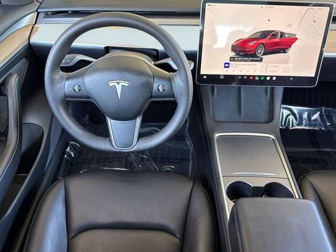 Used 2023 Tesla Model 3 Standard Range RWD image 16