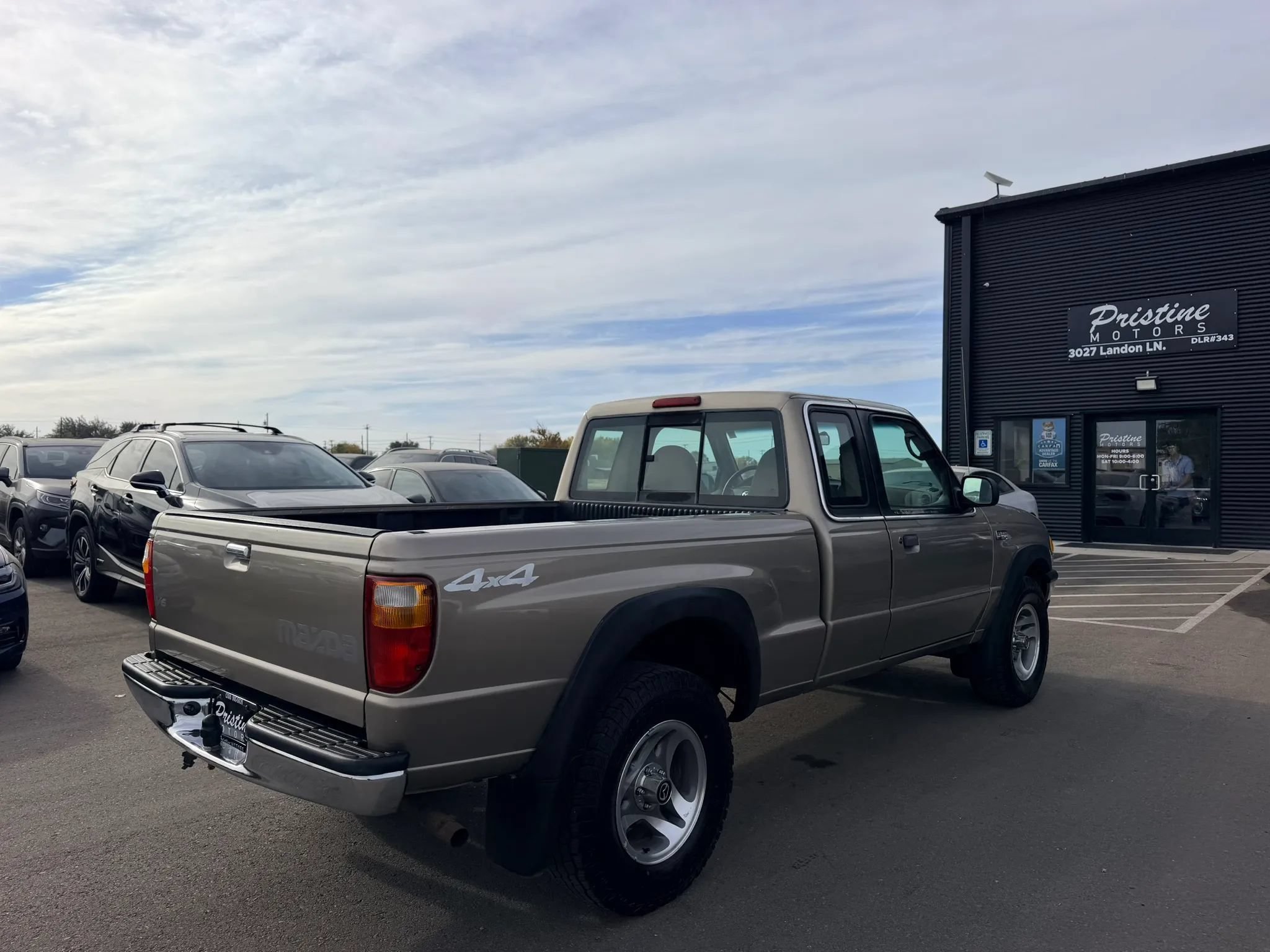 Used 2003 MAZDA B-Series Pickup 4x4 Cab Plus B4000 image 4