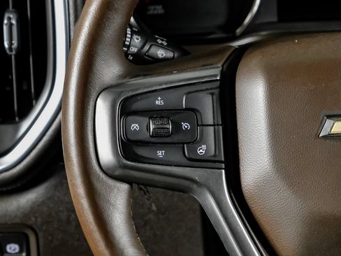 Used 2020 Chevrolet Silverado 2500 LTZ AWD/4WD image 18