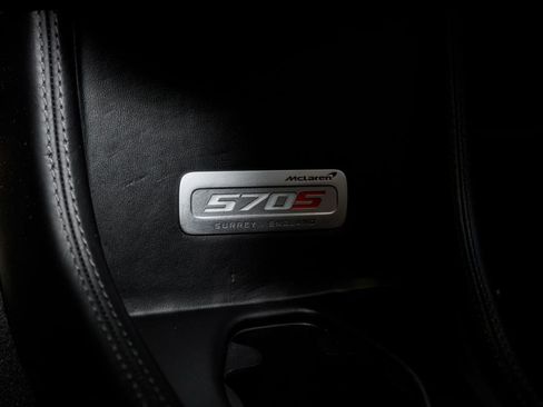 Used 2019 McLaren 570S Spider RWD image 18