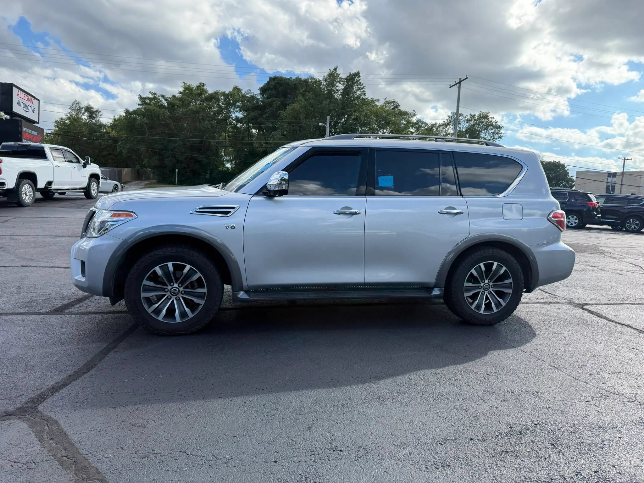 Used 2018 Nissan Armada SL w/ Moonroof Package RWD image 4