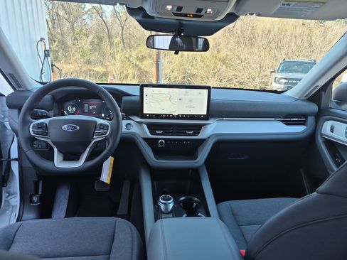 New 2026 Ford Explorer Active image 19