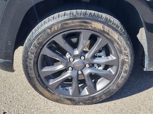 Used 2018 Jeep Grand Cherokee High Altitude image 9