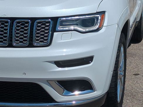 Used 2018 Jeep Grand Cherokee Summit AWD/4WD image 11