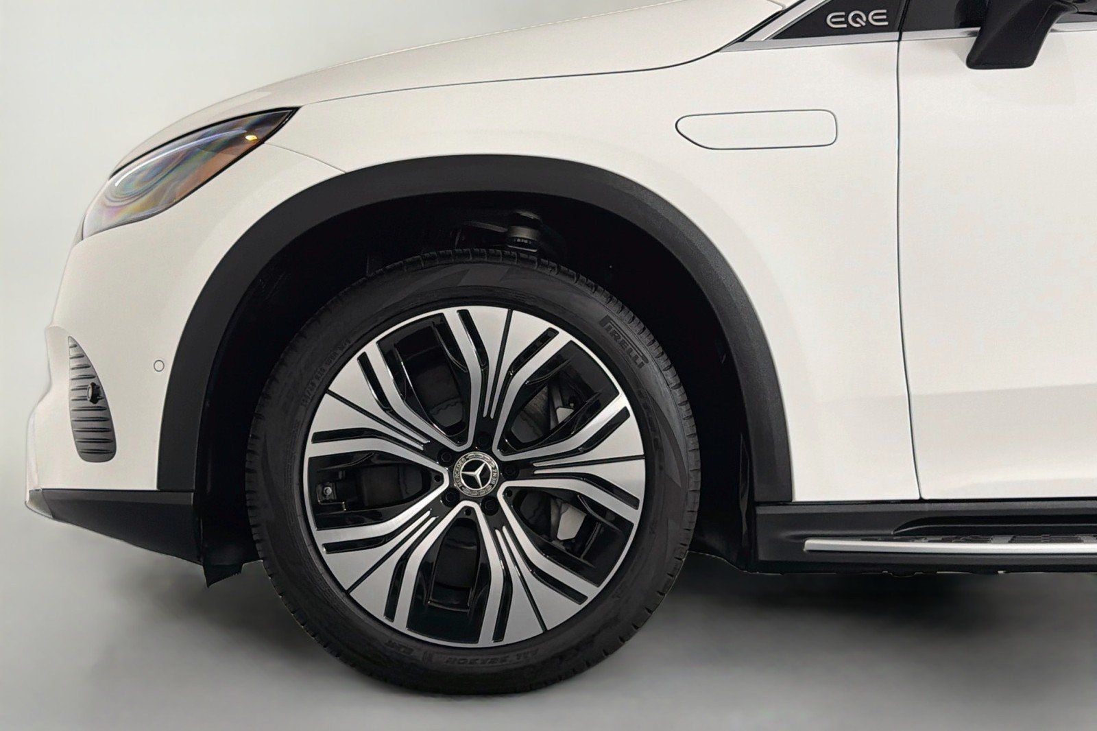 Certified 2026 Mercedes-Benz EQE 320 4MATIC SUV image 11