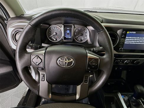 Certified 2022 Toyota Tacoma SR5 image 19