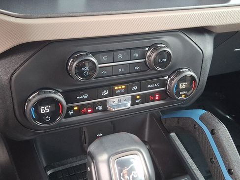 Used 2024 Ford Bronco Wildtrak AWD/4WD image 15