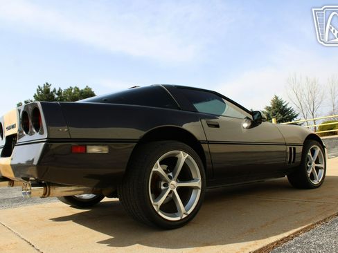 Used 1988 Chevrolet Corvette Custom image 22
