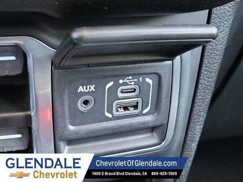 Used 2024 Jeep Wrangler Unlimited AWD/4WD image 28