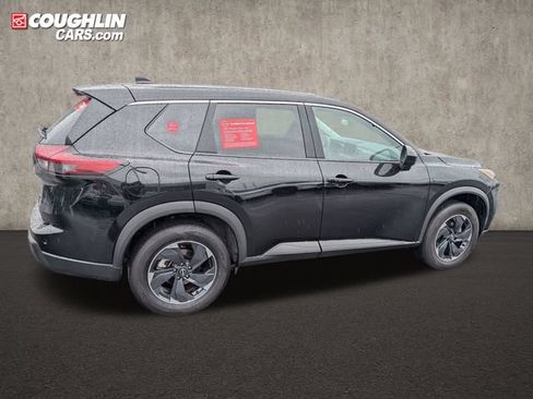 Certified 2026 Nissan Rogue SV AWD/4WD image 8