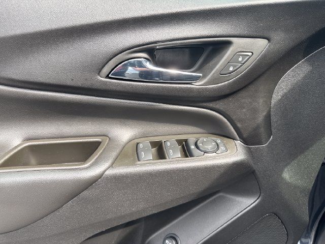 Used 2023 Chevrolet Equinox LT AWD/4WD image 11