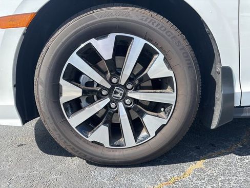 Used 2026 Honda Odyssey EX-L image 11