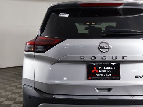 Used 2023 Nissan Rogue SV w/ SV Premium B Package image 15