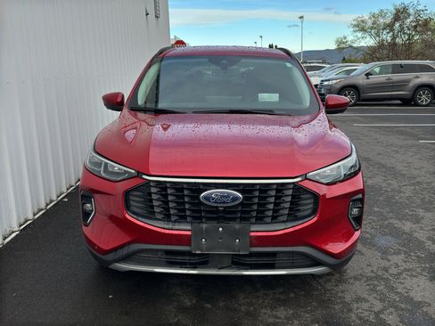 Used 2023 Ford Escape Platinum w/ Premium Technology Package image 2