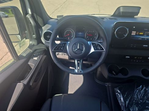 New 2026 Mercedes-Benz Sprinter 2500 image 13