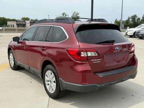 Used 2015 Subaru Outback 2.5i Premium image 7