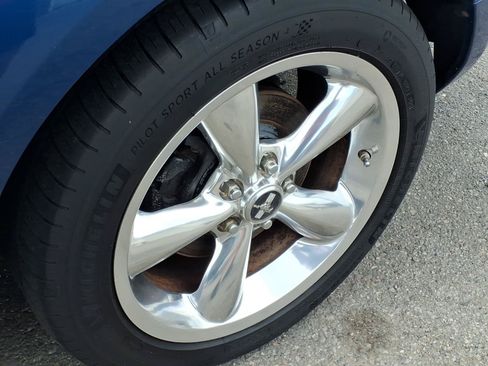 Used 2007 Ford Mustang Premium RWD image 10