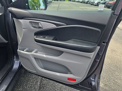 Used 2019 Honda Pilot EX image 30