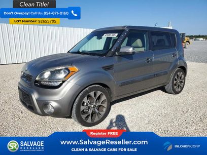 Used 2013 Kia Soul ! w/ Premium Pkg