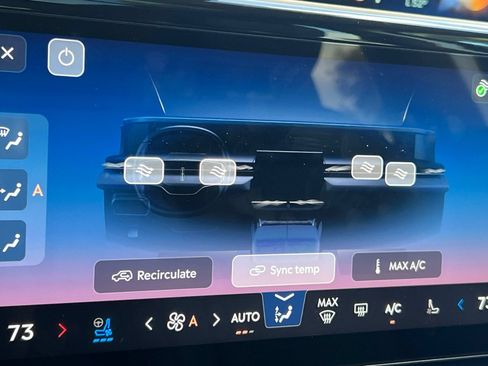 New 2026 Lincoln Nautilus Reserve w/ Jet Appearance Package AWD/4WD image 18