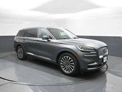 Used 2023 Lincoln Aviator Reserve w/ Equipment Group 201A image 26