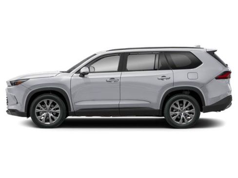 Used 2024 Toyota Grand Highlander AWD image 3
