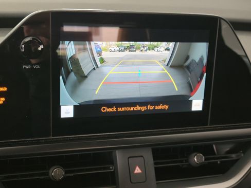 Certified 2024 Lexus UX 250h FWD image 24