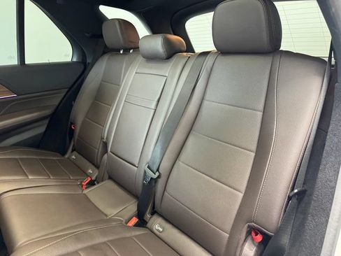 Used 2021 Mercedes-Benz GLE 350 4MATIC image 46