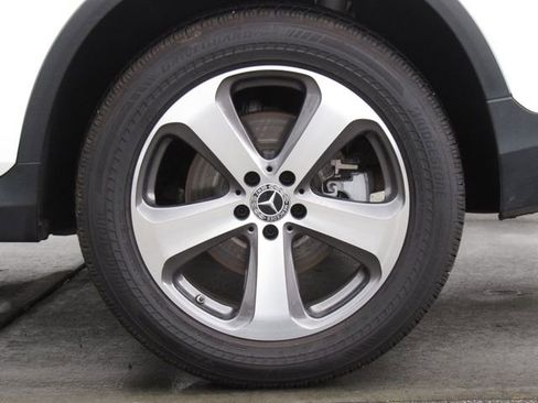 Used 2022 Mercedes-Benz GLC 300 4MATIC image 35