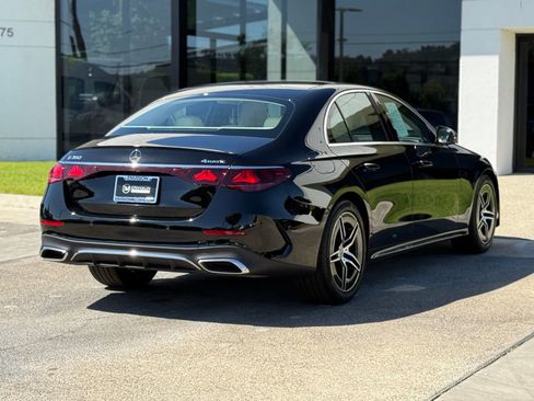 Used 2025 Mercedes-Benz E 350 4MATIC Sedan image 16