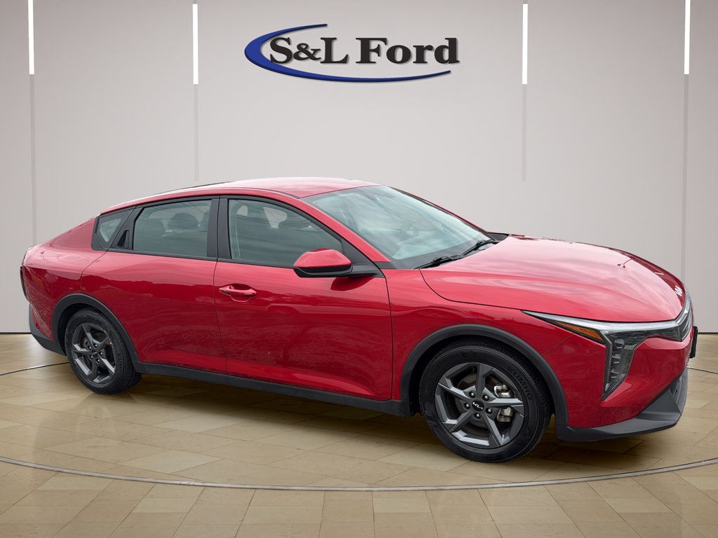 Used 2025 Kia K4 FWD image 10