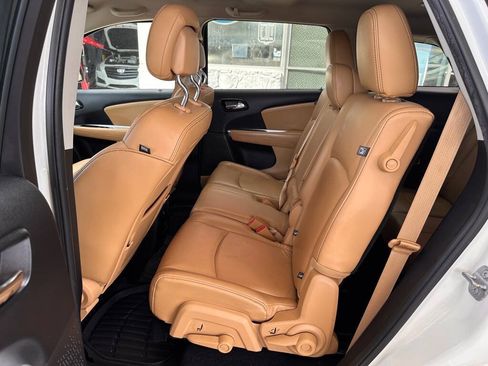 Used 2014 Dodge Journey Limited w/ Flexible Seating Group FWD image 15