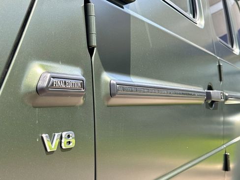 Used 2024 Mercedes-Benz G 550 w/ Final Edition w/ Olive Magno image 43
