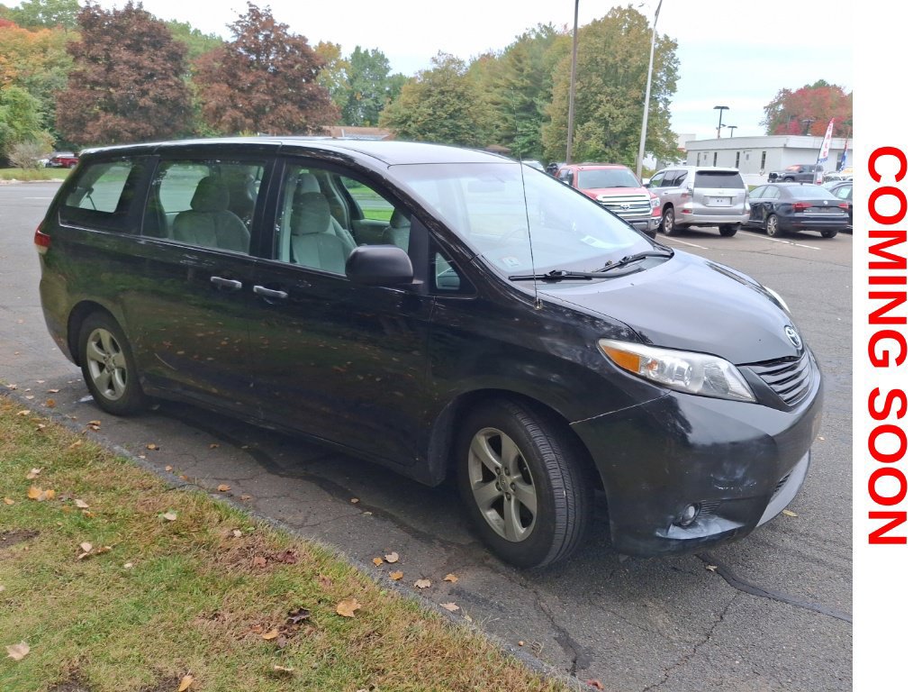 Used 2013 Toyota Sienna L FWD image 4