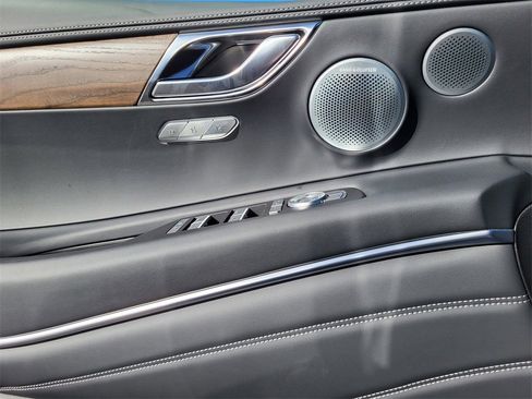 New 2026 Genesis GV80 2.5T Prestige image 8
