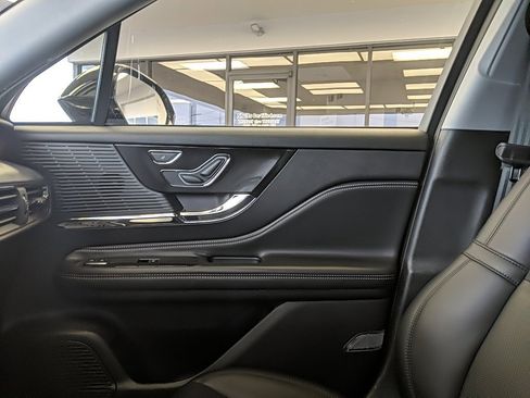 Certified 2022 Lincoln Corsair Grand Touring image 21