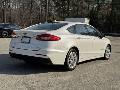 Used 2019 Ford Fusion SE image 21