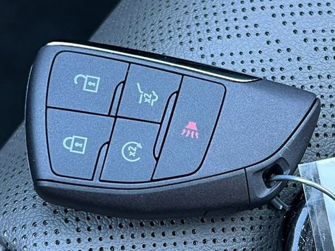 New 2026 Chevrolet Equinox LT w/ Convenience Package II image 27