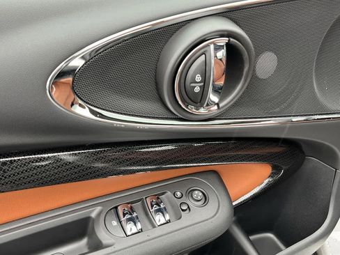 Certified 2024 MINI Cooper Clubman S AWD/4WD image 16